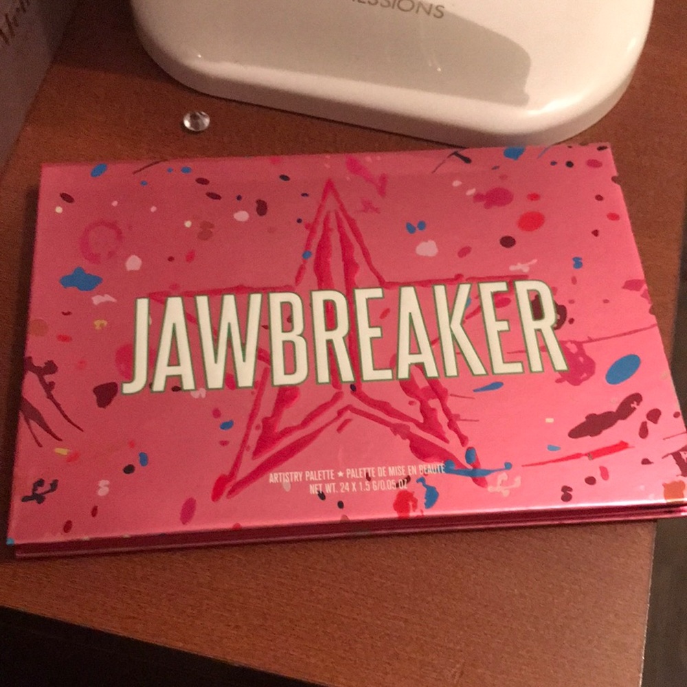Jeffree star jawbreaker eyeshadow pallette